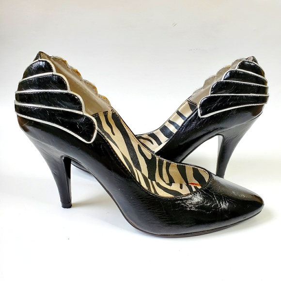 kathryn amberleigh Shoes - Black Kathryn Amberleigh pumps with silver design